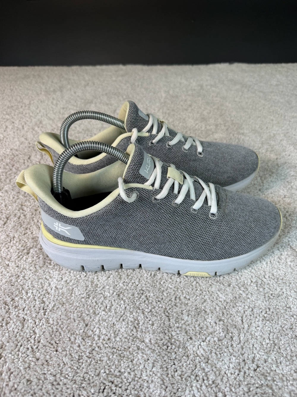 Kuru Flex Via Women’sSize 8 Gray White Athletic Running Walking Shoes Sneakers